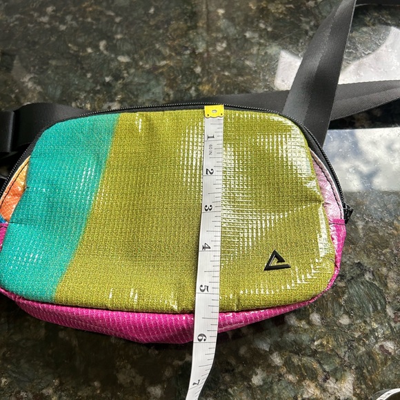 NWOT Rareform Zion Sling Bag. One of a kind. Recycled billboard vinyl. Adjusts - Picture 9 of 10
